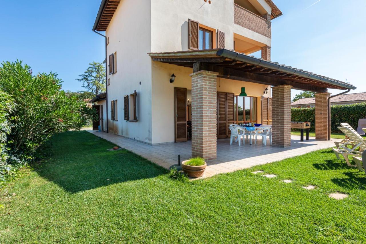 Villa Clemente By Mmega Lucignano Exterior photo